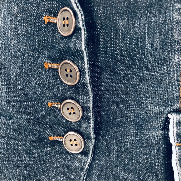 Zara | Fitted Denim Jacket - Picture 5 of 11